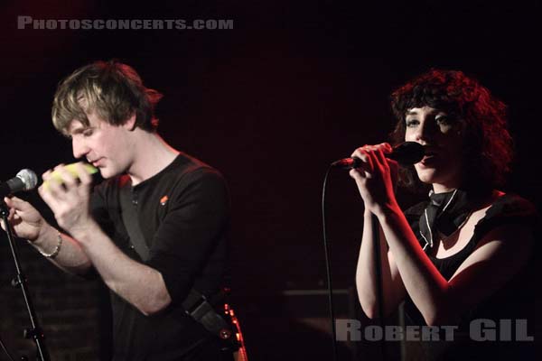 THE LONG BLONDES - 2008-04-26 - PARIS - La Maroquinerie - Kate Jackson - Dorian Cox